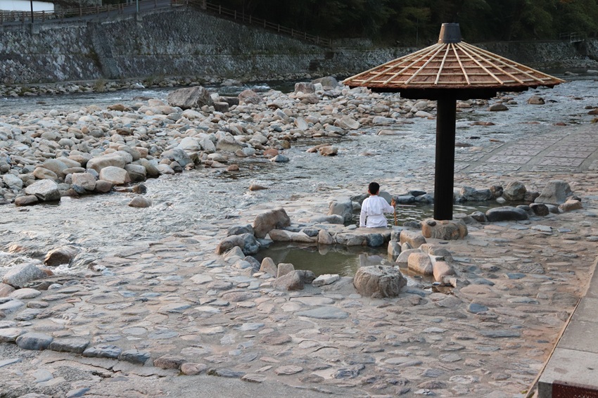 Okutsu hotsprings(奥津温泉)