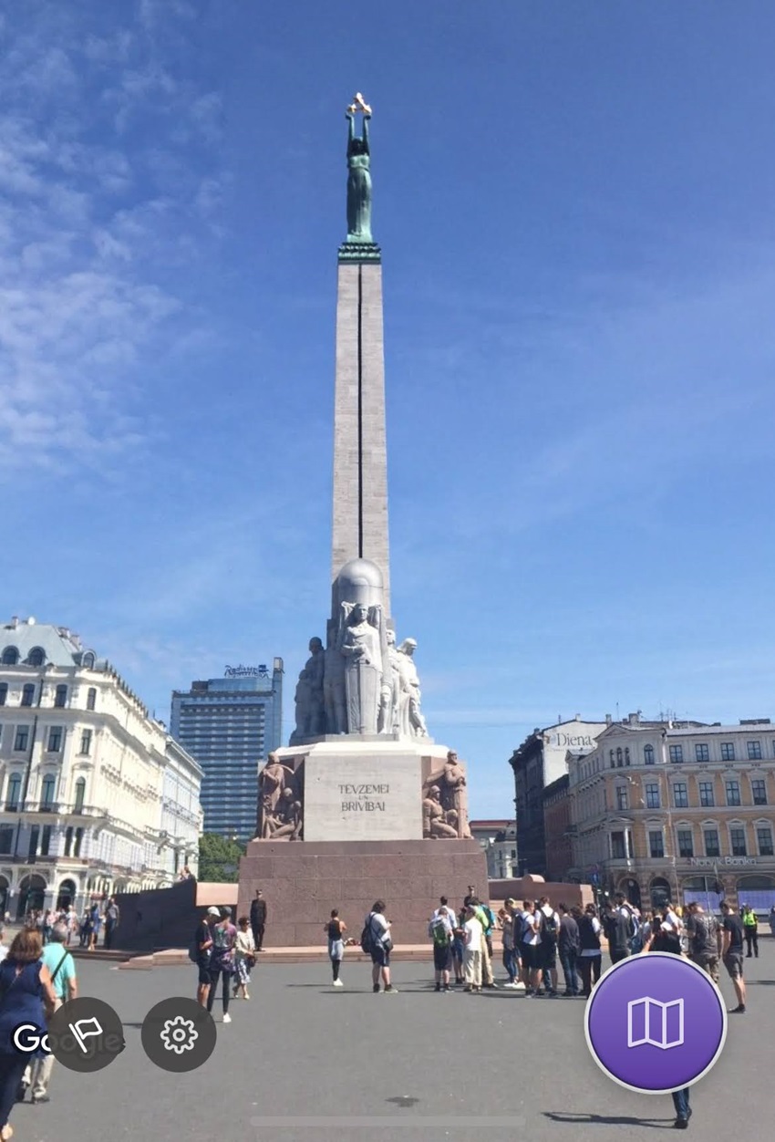 リガ旧市街（Historic Centre of Riga）の自由の記念碑（Freedom Monument）